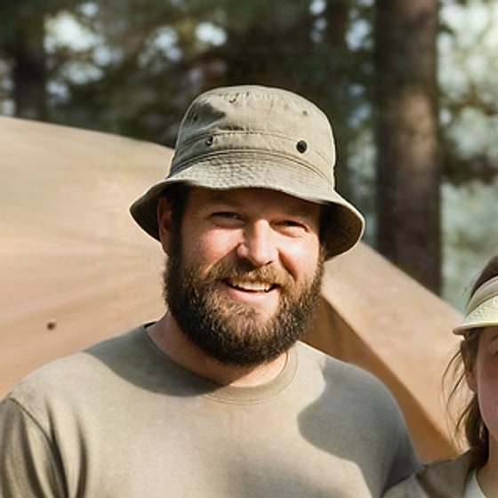 Rebuilt with his three other photos; the hat and shirt are the 1994 photo’s own